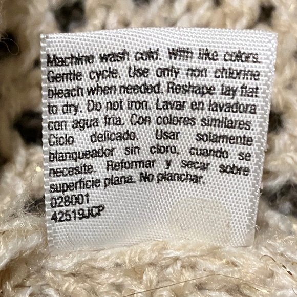 a.n.a A New Approach Open-knit Pullover Sweater - Picture 4 of 5